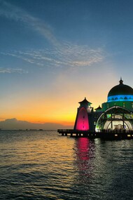 Stunning sunset over the Malacca Straits Mosque in Malaysia