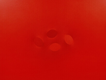Turi Simeti, 4 ovali rossi, 2010, 120x150 cm. Courtesy Archivio Turi Simeti