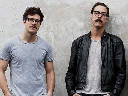 Dos jóvenes participantes de Movember