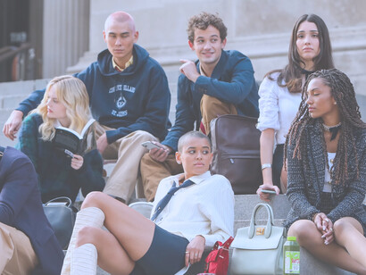 Fotograma de la serie de televisión por Internet «Gossip Girl», estrenada el 8 de julio de 2021