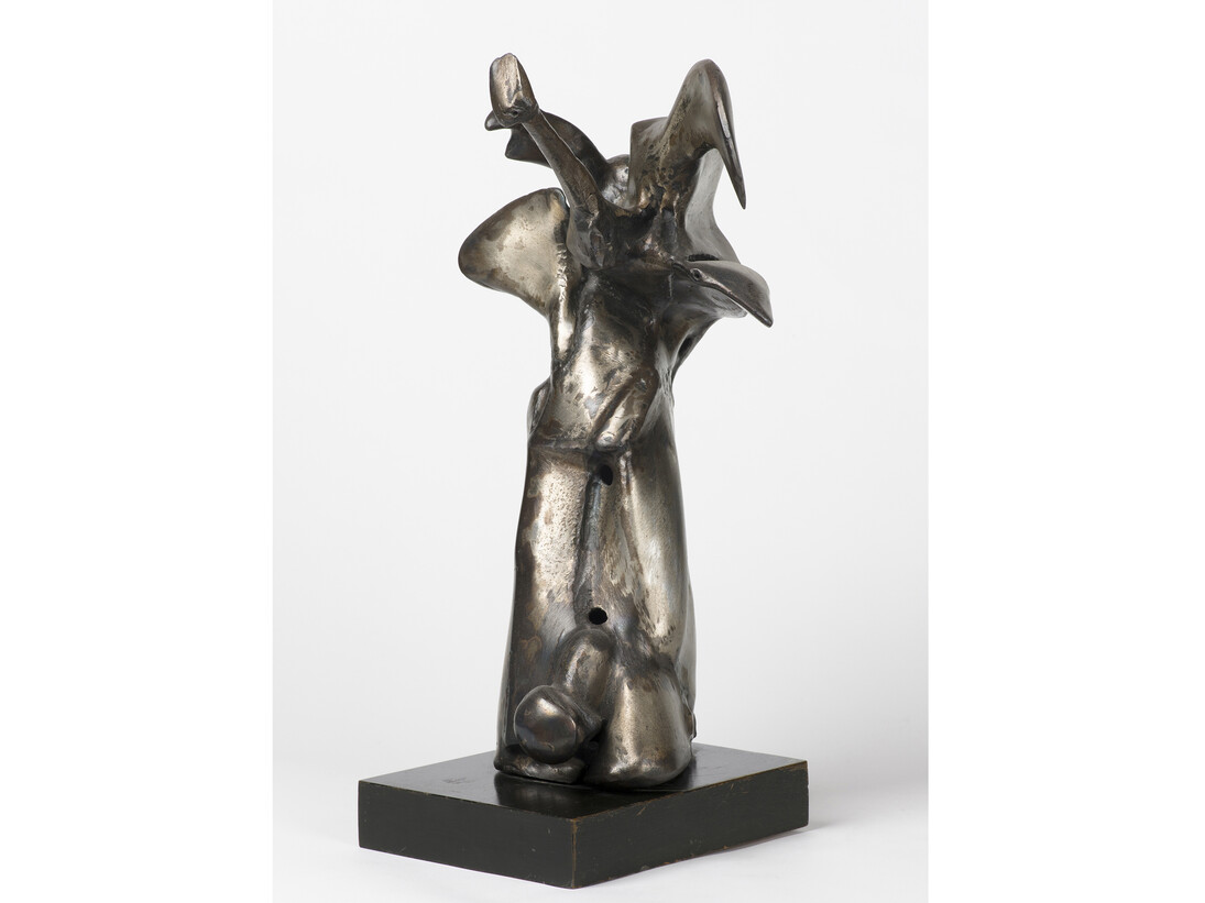 Richard Hunt, Small Hybrid, 1964. Collection Museum of Contemporary Art Chicago, Gift of Mr. and Mrs. Morton A. Sterling. © 1964 Richard Hunt. Photo: Nathan Keay, © Museum of Contemporary Art Chicago.