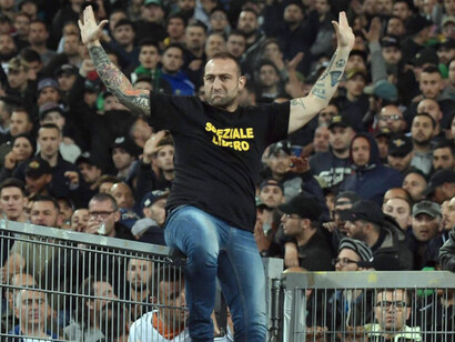 Las vallas no paran a los hinchas