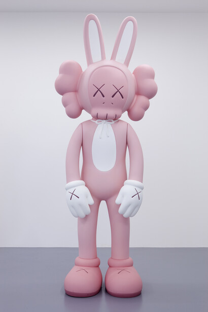 KAWS, ACCOMPLICE (2010), Fibreglass and rubberised paint, 305cm x 121cm x 91cm, courtesy the artist and YSP