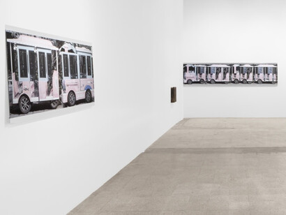 Peter Fischli, Adición, sustracción, multiplicación, exhibition view. Courtesy of House of Gaga