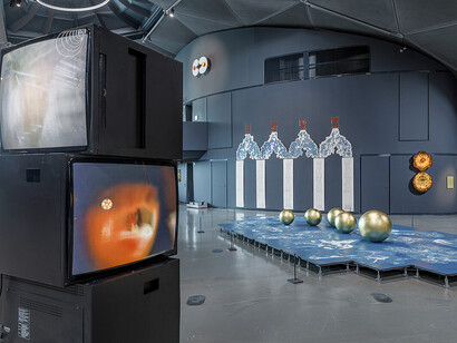 Helen Chadwick, Hybrid pleasures, ausstellungsansicht. Mit freundlicher genehmigung des Kunsthaus Graz