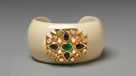 Bracelet
1990
House of Chanel French