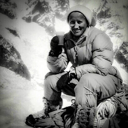 En 1959, Claude Kogan monte une expédition féminine pour se lancer à l’assaut du Cho Oyu, un des quatorze 8000 au monde