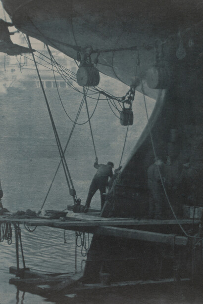 Alvin Langdon Coburn, The rudder, Liverpool Docks, April 1906. Courtesy of George Eastman Museum
