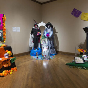 Ofrendas, celebrating el Día de muertos 2024, exhibition view. Courtesy of Detroit Institute of Arts