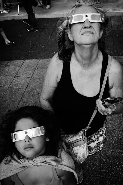Espectadores de un eclipse