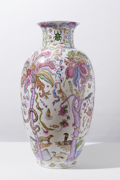 Robin Best, Napoleon in Egypt, 2014. Glazed hand-thrown translucent porcelain with Xin Cai painting. Exhibited by Adrian Sassoon