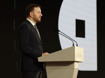Maxim Oreškin al "II Dialogo Aperto. Il Futuro del Mondo. Una nuova piattaforma per la crescita globale", presso il Centro Nazionale Russia