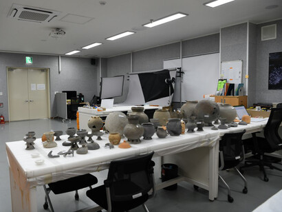 The treasury of the Silla millennium, exhibition view. Courtesy of Gyeongju National Museum