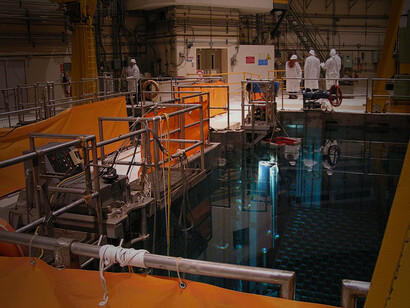 Ex centrale nucleare di Caorso, Italia. Centri che producono o custodiscono rifiuti radioattivi sono le ex centrali nucleari (4 centrali e 4 impianti del ciclo del combustibile), i centri di ricerca nucleare e centri di gestione di rifiuti industriali