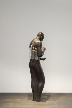 How beautiful it is and how easily it can be broken, Exhibition view. Courtesy of S.M.A.K