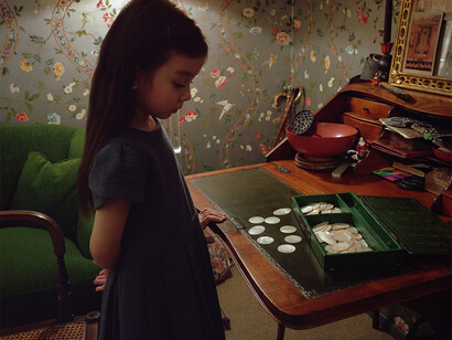 Jeff Wall, Mother of pearl 2016 © Jeff Wall, Courtesy White Cube