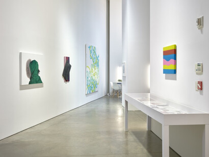 Mary Heilmann, Karel Funk, Katinka Bock, Sue Williams, 303 Gallery: 40 Years, exhibition view. Courtesy of 303 Gallery. Photo: Justin Craun