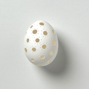 Riccardo Gusmaroli, Uovomondo. Cortesia di Glauco Cavaciuti Arte