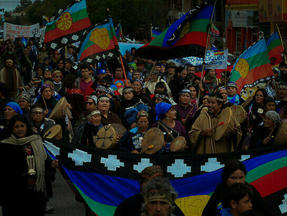 Il popolo mapuche che protesta per la pace e l'uguaglianza, Cile