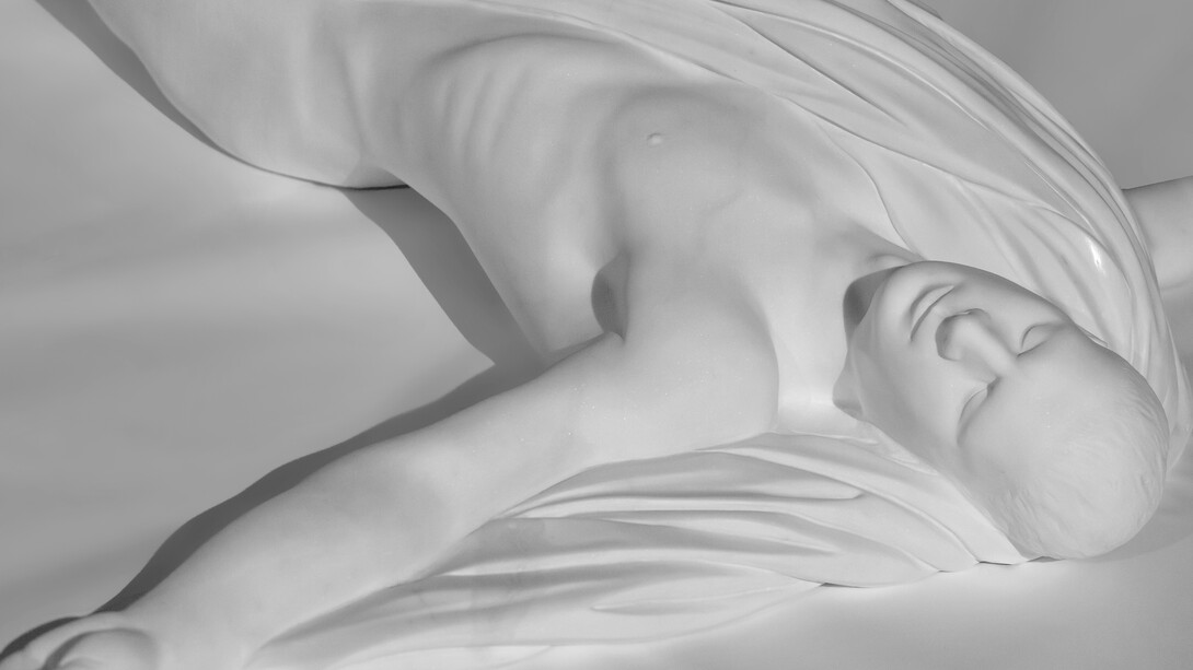 Aidan Salakhova
Love
2015 White statuary marble
210 x 155 x 42 cm