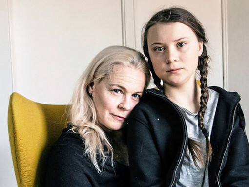 Greta Thunberg con la madre