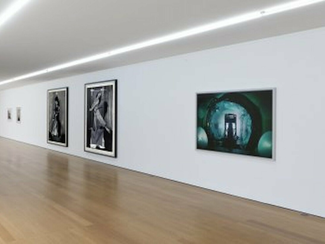 Installation view Candida Höfer, Thomas Struth, Thomas Ruff at Galerie Rüdiger Schöttle, 2017. Photo: Wilfried Petzi.