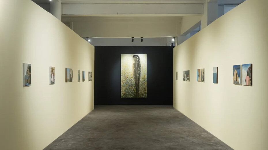 Ibrahima Kévé Mbaye, Découverte #1: at the hour of Dakar, exhibition view. Courtesy of Selebe Yoon Gallery