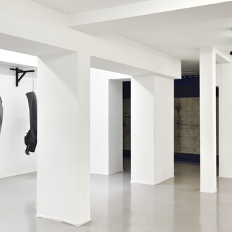 Charly Bechaimont, Rudy Dumas et Romuald Jandolo, Les rois morts, vue d'exposition. Avec l'aimable autorisation de la Galerie Suzanne Tarasieve