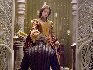 Nel complesso, The Fountain è un’esperienza cinematografica complessa e affascinante, che invita a meditare sul tempo, sull’amore e sull’eternità. In foto Rachel Weisz e Hugh Jackman in una scena del film