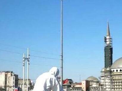 En Turquía, uno de los países más afectados, también se desinfecta