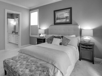 La mañana será larga, hecha de suspiros y atisbos a la ventana