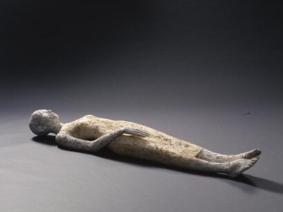 Walter Moroder, "Peteda ju", legno di cirmolo, colori acrilici, argilla, calce, colla, segatura, 2013, Collezione privata