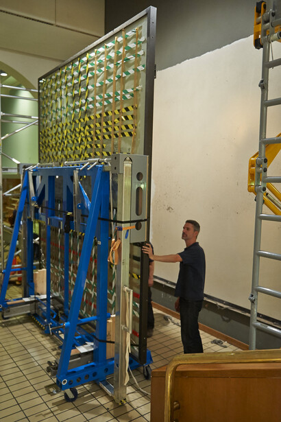 British Museum staff wrapping and moving Albrecht Dürer’s ‘The Triumphal Arch’ © Ivor Kerslake