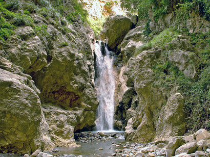 Cascata nel Parco dei Nebrodi