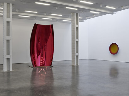 Anish Kapoor, exhibition view. Courtesy of Lisson Gallery
