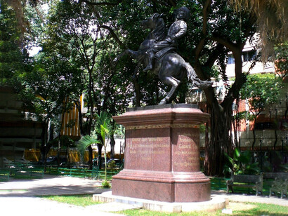 Plaza Paéz which has a huge equestrian bronze statue of the great Llanero (Jose Antonio Paéz), one the founder fathers of Venezuela