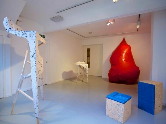 James Thompson, installation view of 'Expanding Spaces' at Marsden Woo Gallery Project Space (2013), photo © Philip Sayer, courtesy of Marsden Woo Gallery