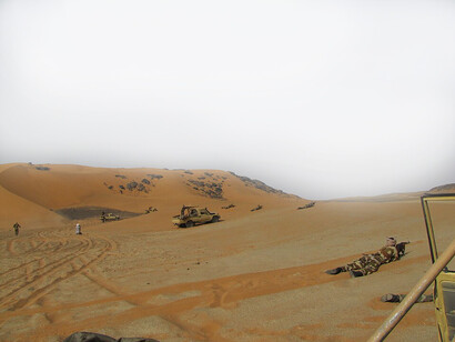 Archive de 2010, montrant des troupes mauritaniennes en alerte après des mouvements d'al-Qaida à la frontière avec le Mali, illustrant l'insécurité croissante dans la région sahélo-saharienne