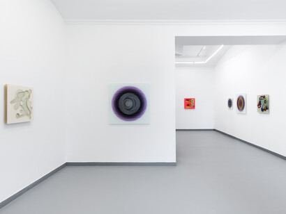 Various artists, Inner tangent, exhibition view. Courtesy of Ani Molnár Gallery