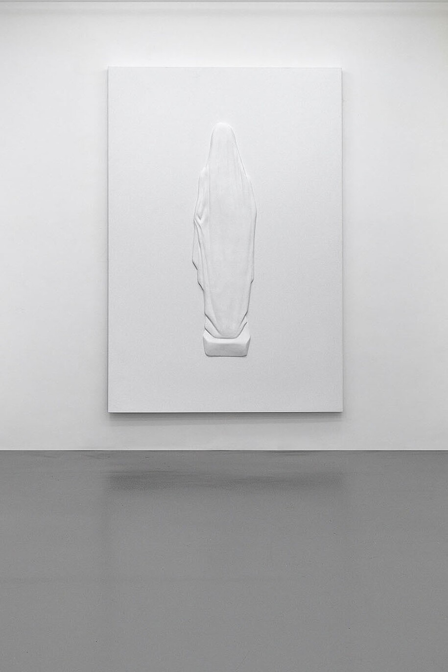 Ethan Cook, Mery, 2015, cast fiberglass, acrylic paint, 272 x 183 x 11 cm