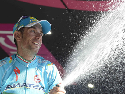 Nibali festeggia