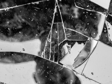 Cada camino incierto exige el coraje de sostenerse incluso cuando el resultado puede volverse en contra