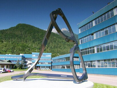 Agordo (Belluno), Stabilimento Luxottica