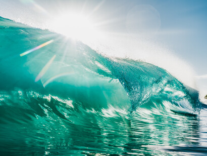 The sway of these waves carries our drop points of view, towards that Ocean Source of the Apparition, that is within us always