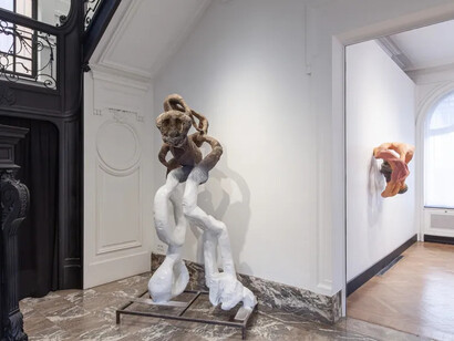 Leo Orta, Uncanny in the man sane. Être-anges (ways of being), exhibition view. Courtesy of Galerie Christophe Gaillard