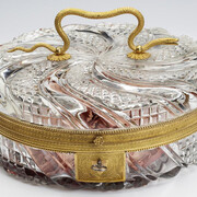 Casket, first half of the 19th century. Courtesy of the State Hermitage Museum