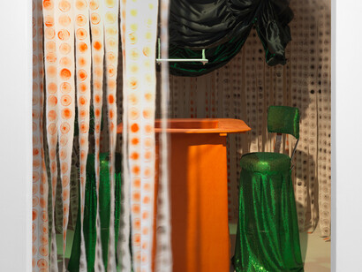 Ausstellungsansicht „Up and Down“, Foto: Jens Ziehe