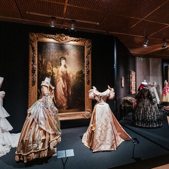 Art and fashion, exhibition view. Courtesy of Calouste Gulbenkian Museum