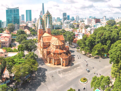 Ho Chi Minh (conocida comúnmente como Saigón) es una ciudad del sur de Vietnam