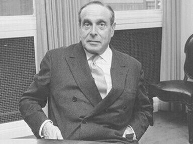 Mas, como todos, ele precisou de um momento de verdade na vida. E, em seu caso, esse momento foi durante a ascensão do Reich. Quando tomou todos os ricos e contrariou Hitler e os nazistas. Firmando-se como um dos mais destemidos opositores do regime